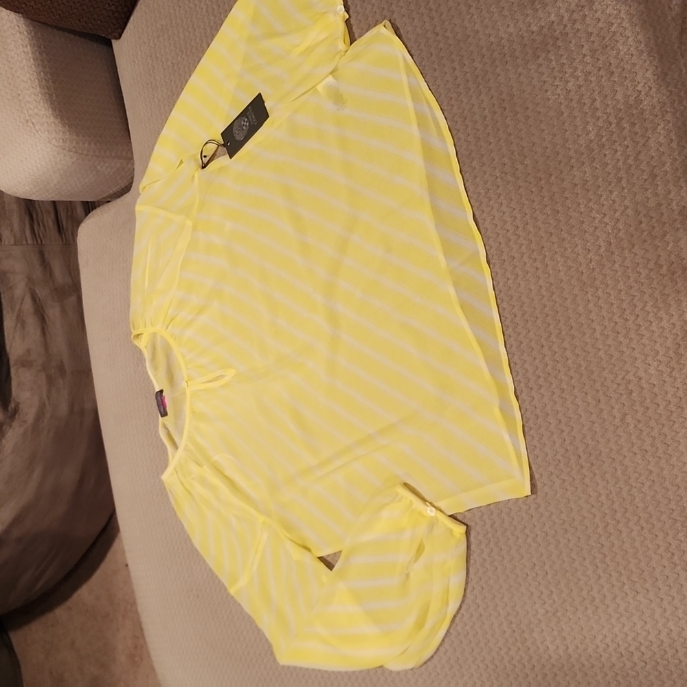 NWT Vince Camuto Bright Lemon Top